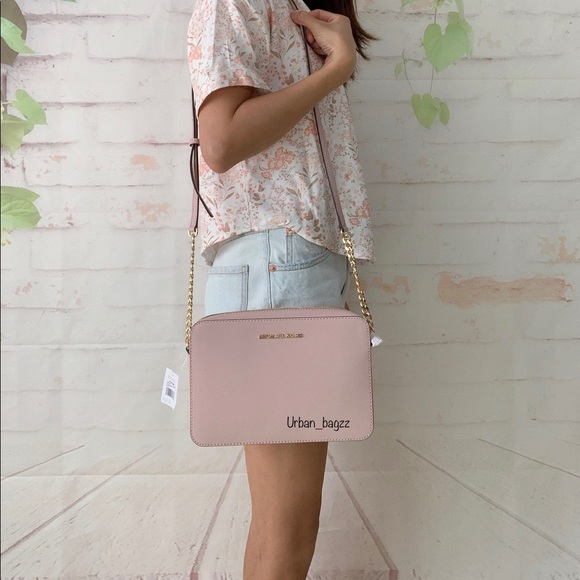 Michael Kors Handbags - Michael Kors Jet Set Item Large EW Crossbody